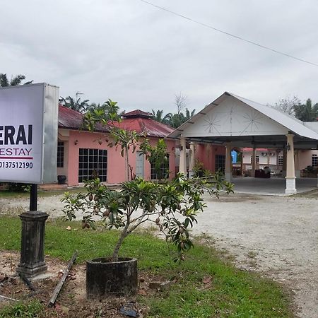 Sri Peserai Homestay Batu Pahat Exterior photo
