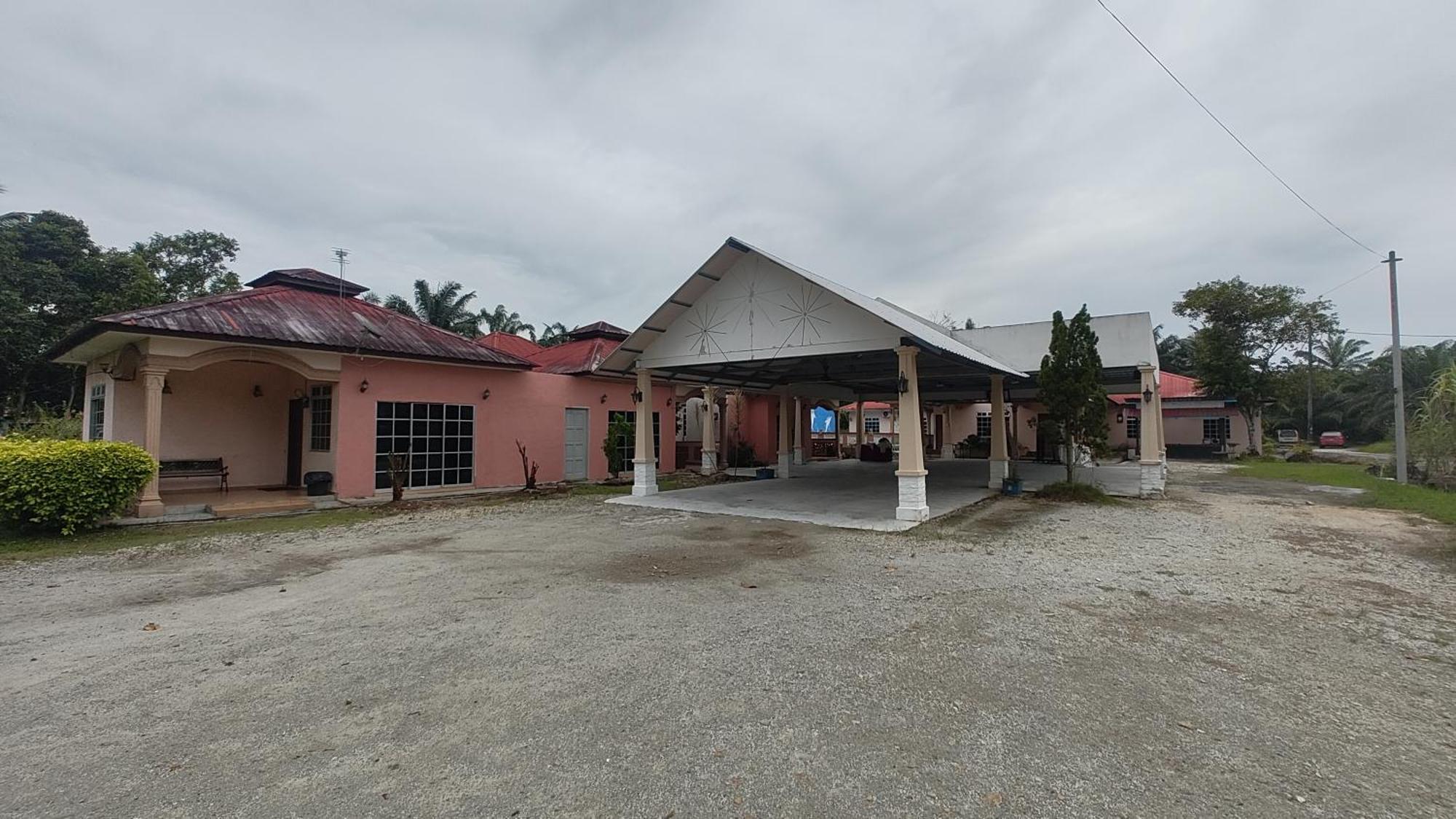 Sri Peserai Homestay Batu Pahat Exterior photo